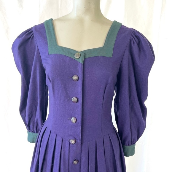 COTTAGECORE PURPLE DRESS RENAISSANCE VTG MAXI DRESS  MEDIEVAL GRAPE DRESS LARGE - Picture 9 of 16